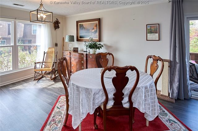 201 Powderhorn Road, Charleston, WV 25314