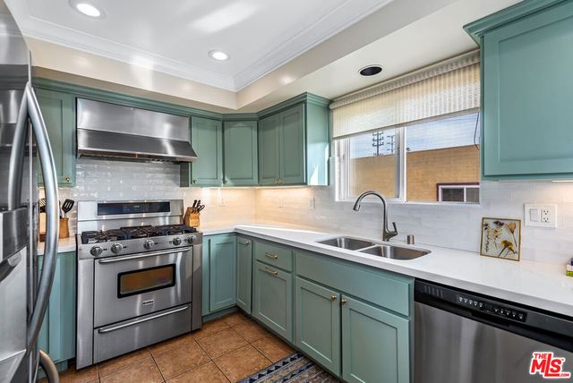 1246 Armacost Avenue 305, Los Angeles, CA 90025