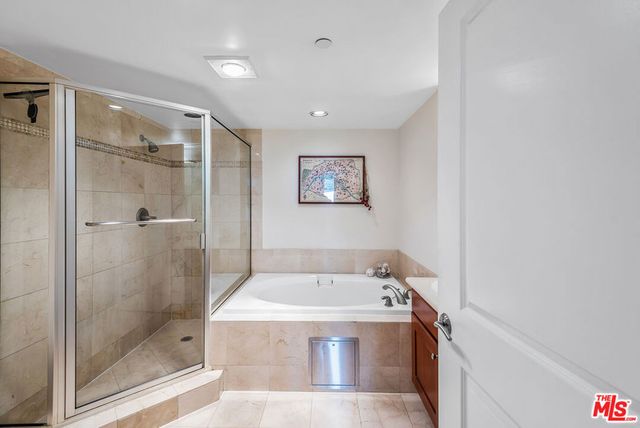 1246 Armacost Avenue 305, Los Angeles, CA 90025