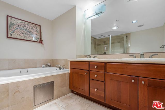 1246 Armacost Avenue 305, Los Angeles, CA 90025