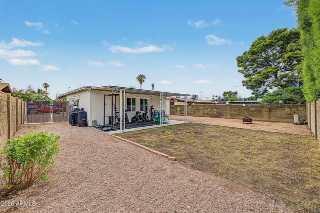 7702 E FAY Avenue, Mesa, AZ 85208