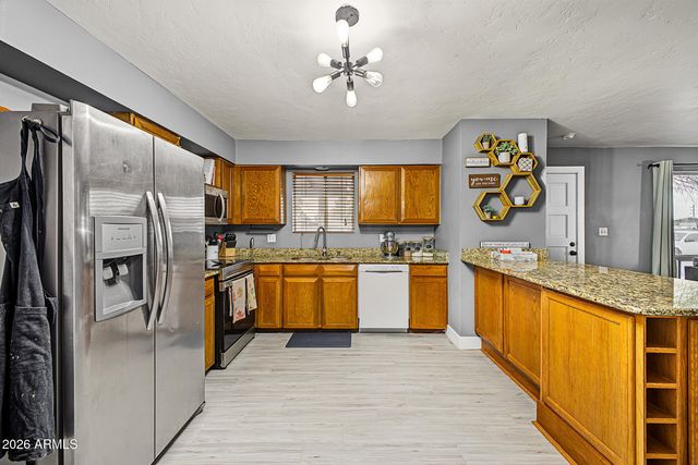 7702 E FAY Avenue, Mesa, AZ 85208