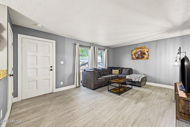 7702 E FAY Avenue, Mesa, AZ 85208