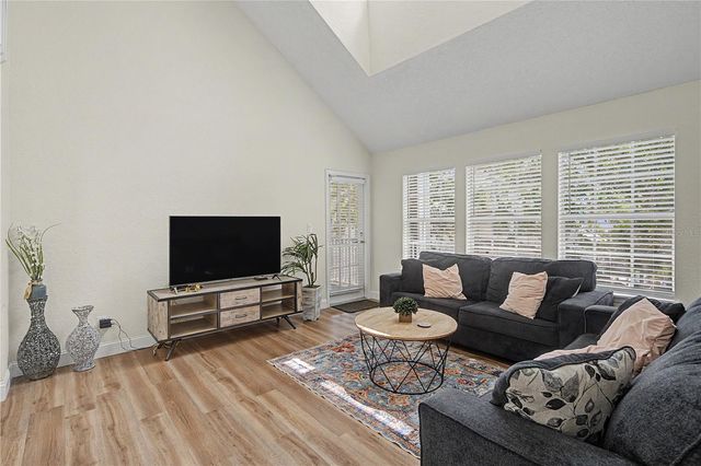 3266 HAVILAND COURT 303, Palm Harbor, FL 34684