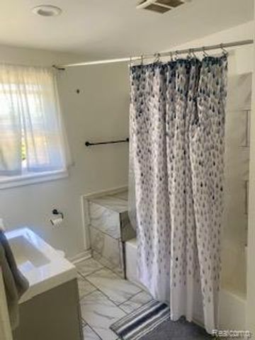5545 Bedford, Detroit, MI 48224