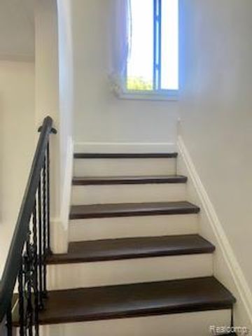 5545 Bedford, Detroit, MI 48224