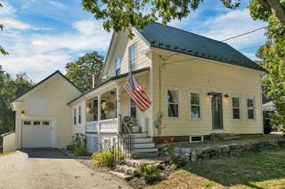 8 Pine Hill Road, Wolfeboro, NH 03894