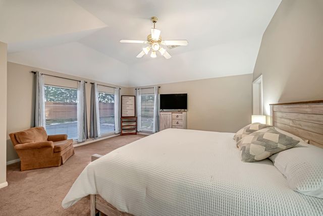 3214 Waters Edge Drive, Manvel, TX 77578