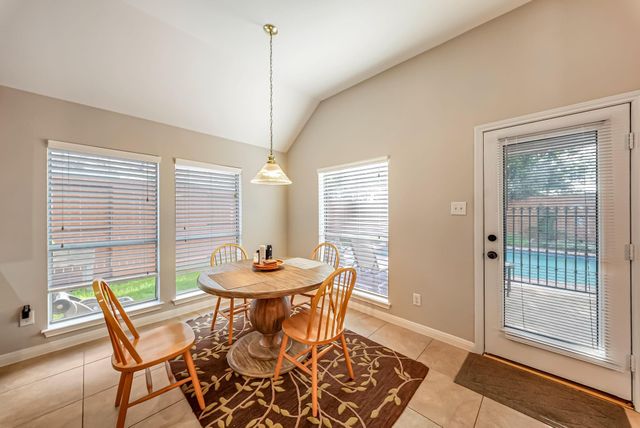 3214 Waters Edge Drive, Manvel, TX 77578