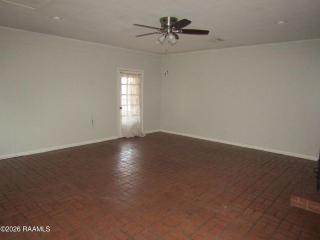 1182 Guidry Road, Breaux Bridge, LA 70517