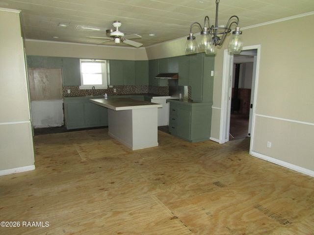 1182 Guidry Road, Breaux Bridge, LA 70517