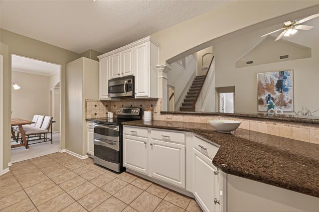 6506 E Bending Oaks Lane, Pearland, TX 77584