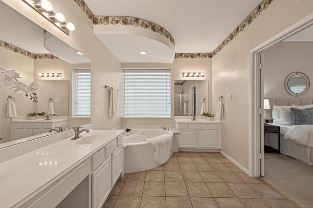 6506 E Bending Oaks Lane, Pearland, TX 77584