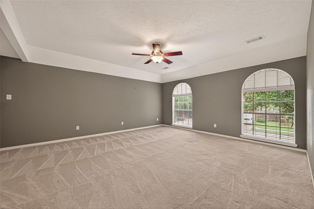 6506 E Bending Oaks Lane, Pearland, TX 77584