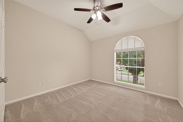 6506 E Bending Oaks Lane, Pearland, TX 77584
