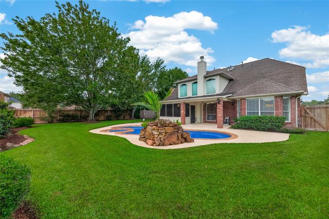 6506 E Bending Oaks Lane, Pearland, TX 77584