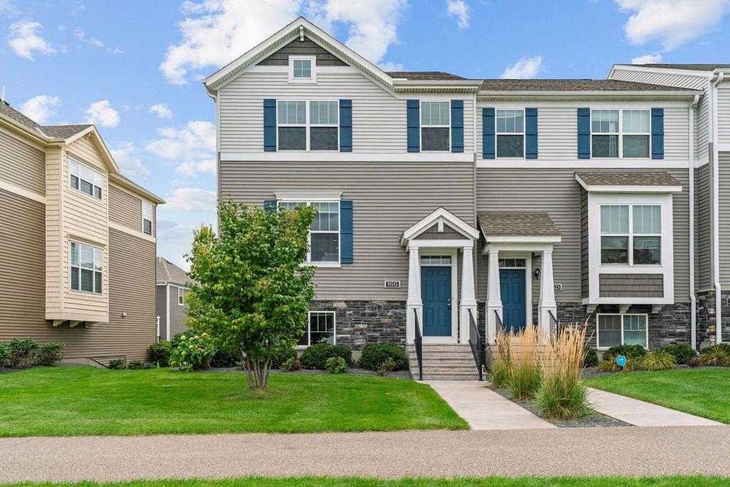 11515 82nd Avenue N, Maple Grove, MN 55369 — exterior
