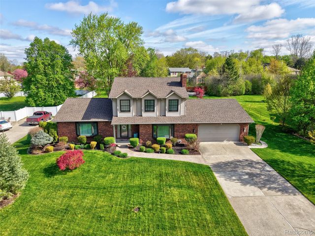 6338 Covered Wagons Trail, Flint Charter Township, MI 48532