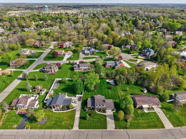 6338 Covered Wagons Trail, Flint Charter Township, MI 48532