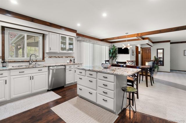 6338 Covered Wagons Trail, Flint Charter Township, MI 48532