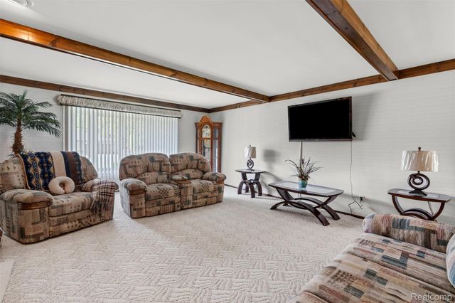 6338 Covered Wagons Trail, Flint Charter Township, MI 48532