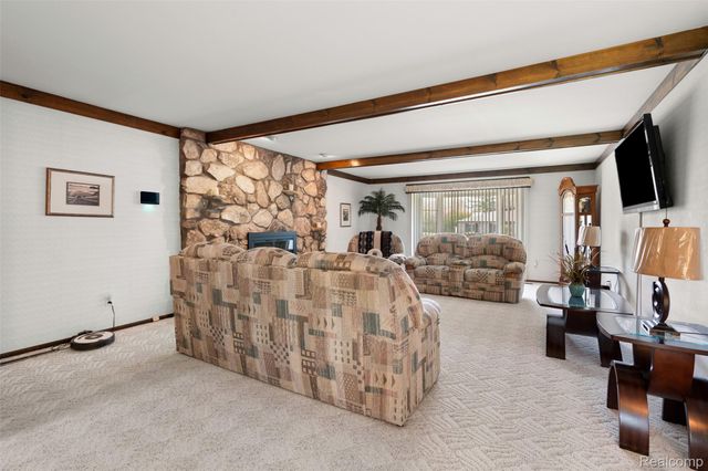 6338 Covered Wagons Trail, Flint Charter Township, MI 48532
