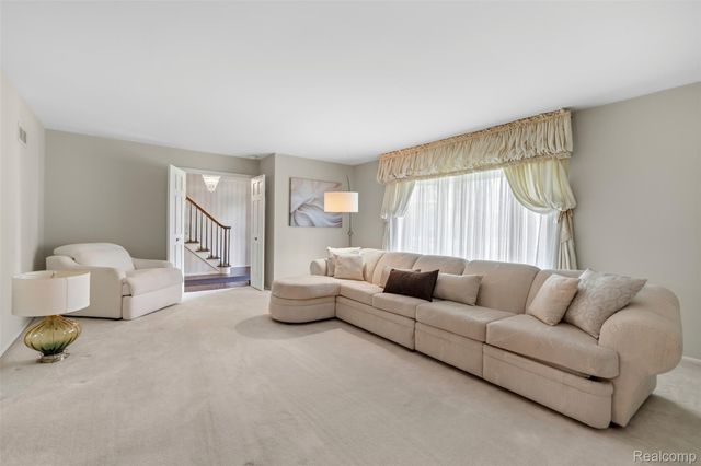 6338 Covered Wagons Trail, Flint Charter Township, MI 48532