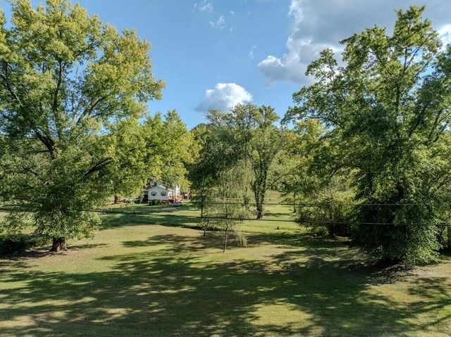 195 Isabella Avenue, Copperhill, TN 37317