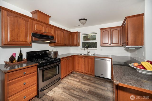 9507 149th Street E, Puyallup, WA 98375