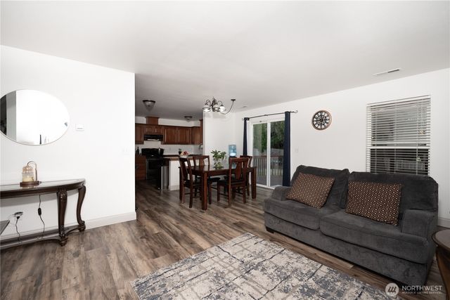 9507 149th Street E, Puyallup, WA 98375