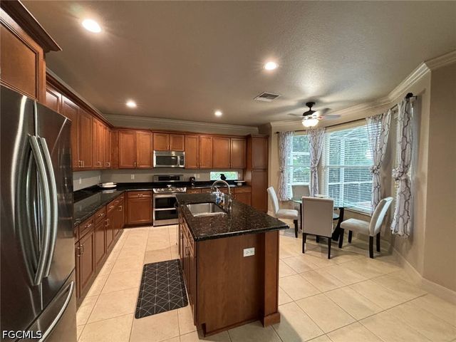 3573 Malagrotta CIR, Cape Coral, FL 33909