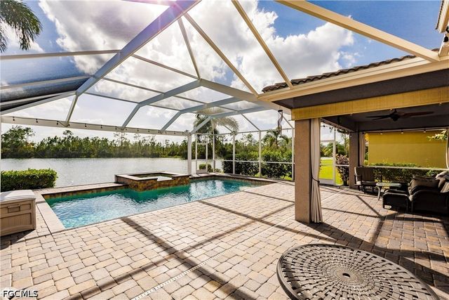 3573 Malagrotta CIR, Cape Coral, FL 33909