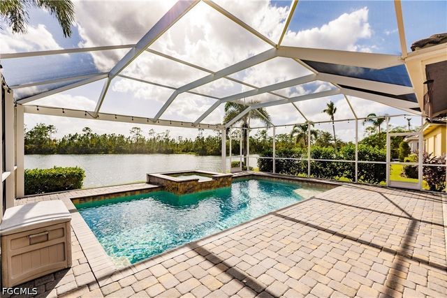 3573 Malagrotta CIR, Cape Coral, FL 33909