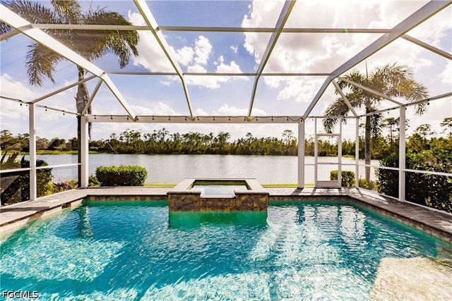 3573 Malagrotta CIR, Cape Coral, FL 33909