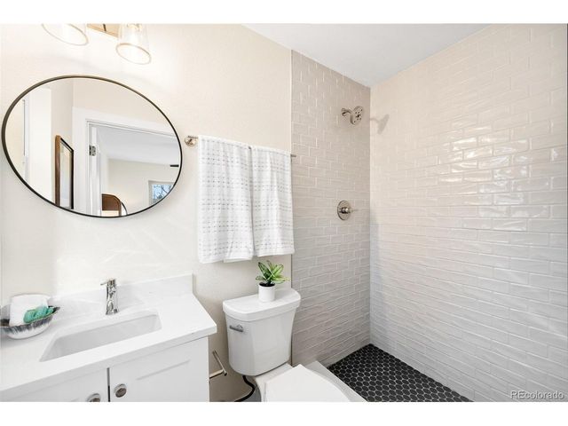 35 S Cody St, Lakewood, CO 80226