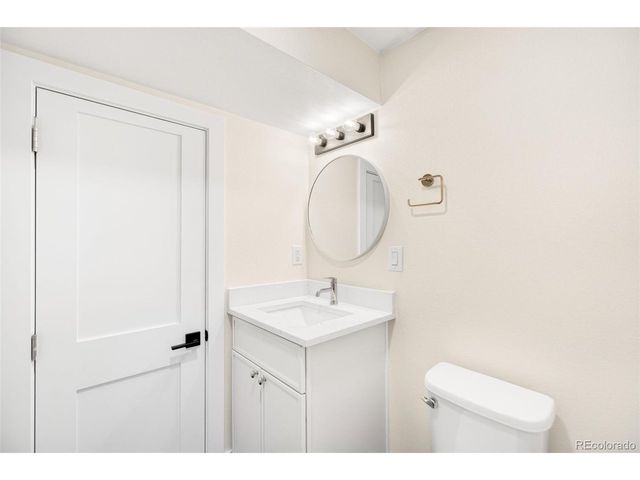 35 S Cody St, Lakewood, CO 80226