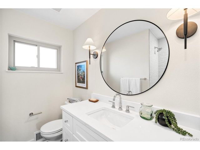 35 S Cody St, Lakewood, CO 80226