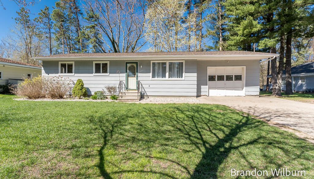 3565 Blackmer Road, Ravenna, MI 49451