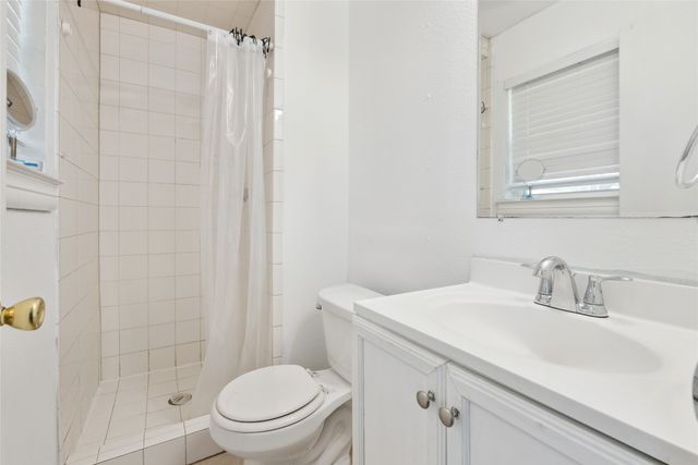 2425 Misty Lane, Carrollton, TX 75006