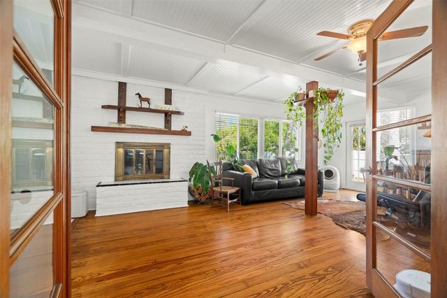 6343 1ST AVENUE N, St Petersburg, FL 33710