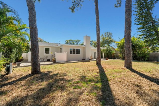 6343 1ST AVENUE N, St Petersburg, FL 33710