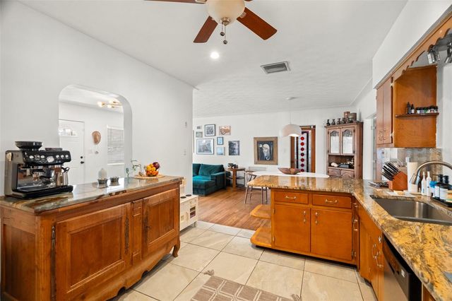 6343 1ST AVENUE N, St Petersburg, FL 33710