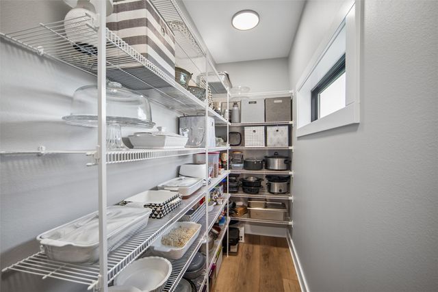 17985 Tanglewood Drive, Clive, IA 50325