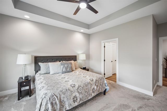 17985 Tanglewood Drive, Clive, IA 50325