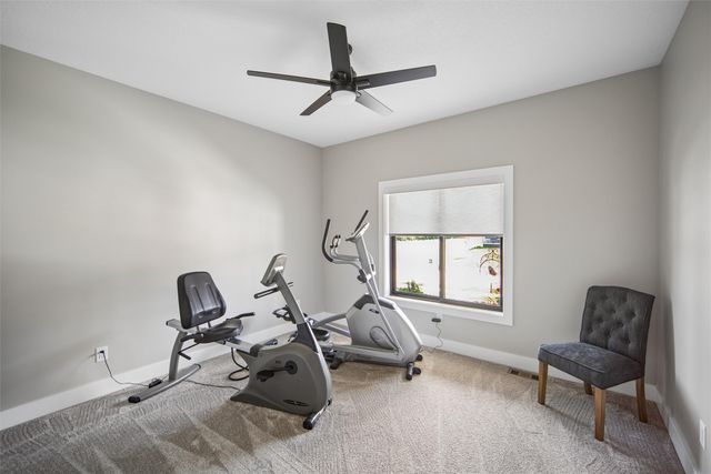 17985 Tanglewood Drive, Clive, IA 50325