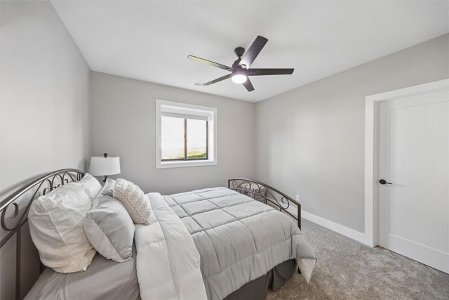 17985 Tanglewood Drive, Clive, IA 50325