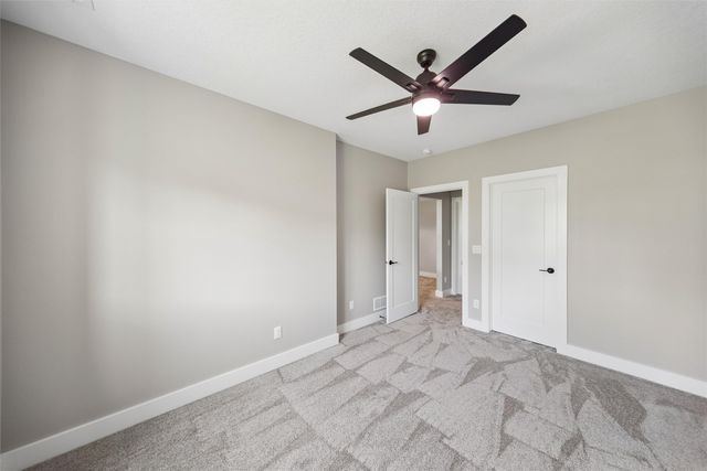 17985 Tanglewood Drive, Clive, IA 50325