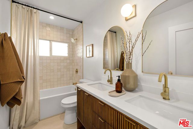 23649 Emelita Street, Woodland Hills (los Angeles), CA 91367