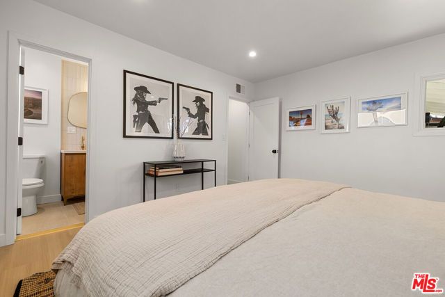 23649 Emelita Street, Woodland Hills (los Angeles), CA 91367