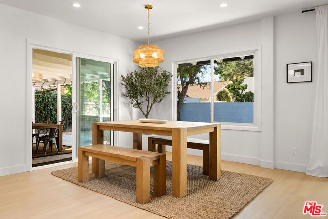 23649 Emelita Street, Woodland Hills (los Angeles), CA 91367